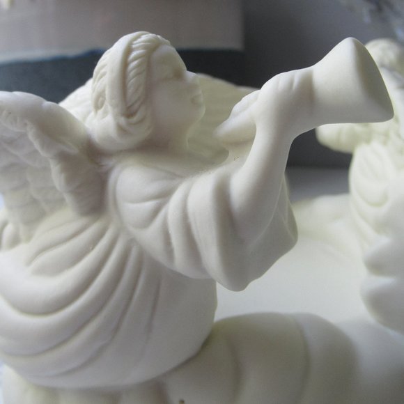 Porcelain Biscuit Candlestick Trio of Angels 1990s - Picture 8 of 16